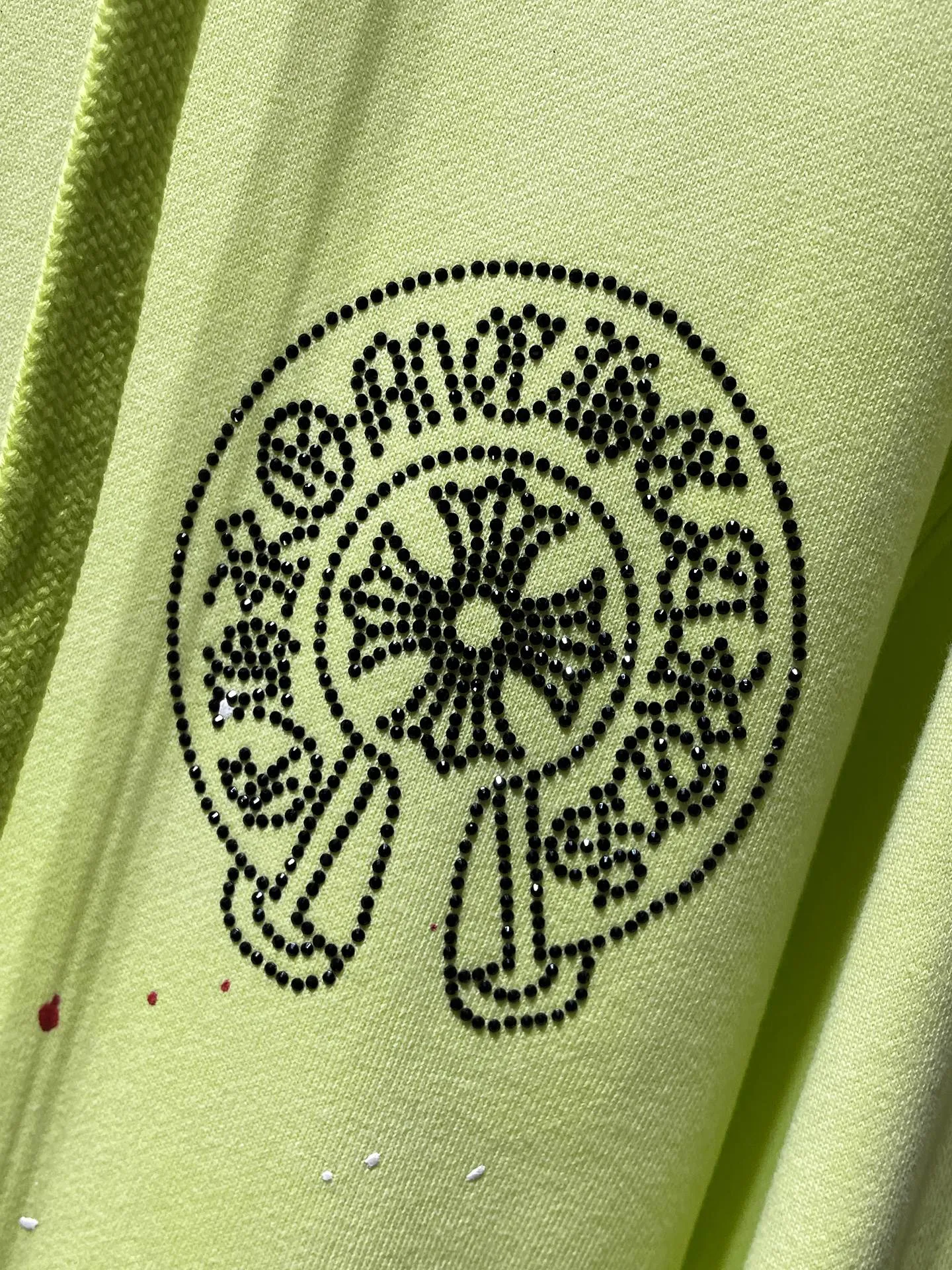 P300 Chrome Hearts Autumn and Winter 2055 Counter Synchronization The highest version! ! Crow Heart Cross Horseshoe Gradient Washed Water Splash Ink Hot Diamond Heavy Industry Sweater Improved Customized Version 1:1 High Weight High Quality Fabric Recommended Colors: Gradient Black Gradient Pink Gradient Green Code Number: S, M, L, XL